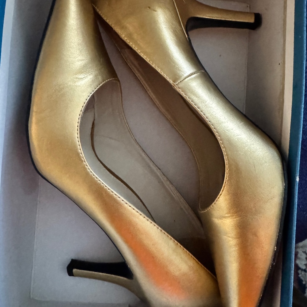 Chic Gold Women's Heels - Picture 2 of 7